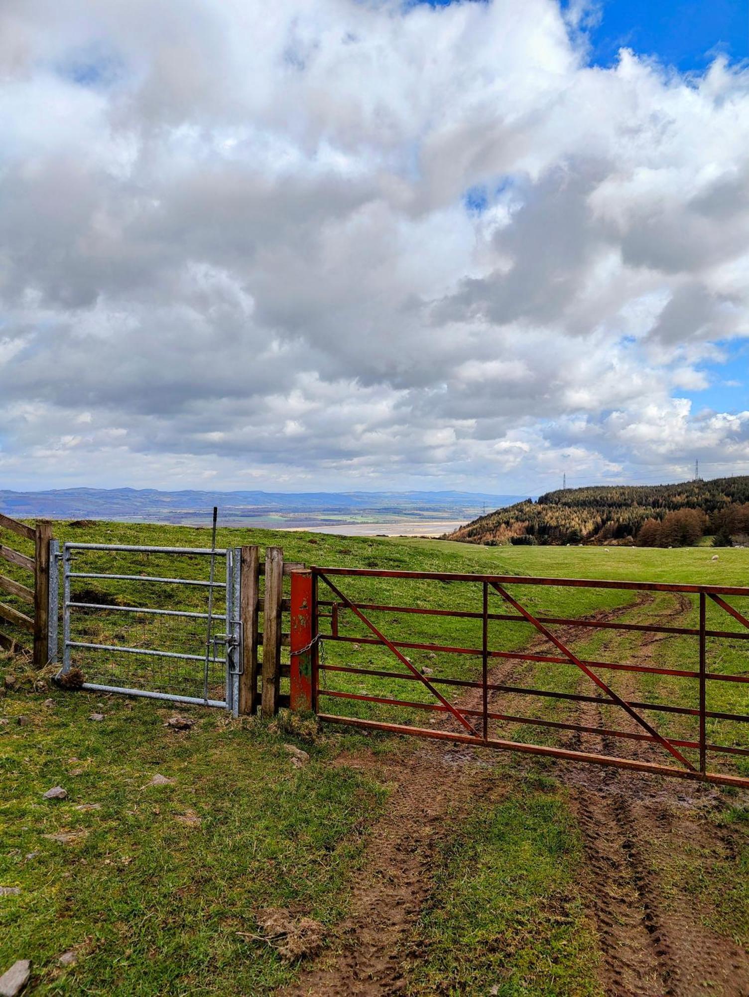 Pitcaithly Cottage Abernethy 外观 照片